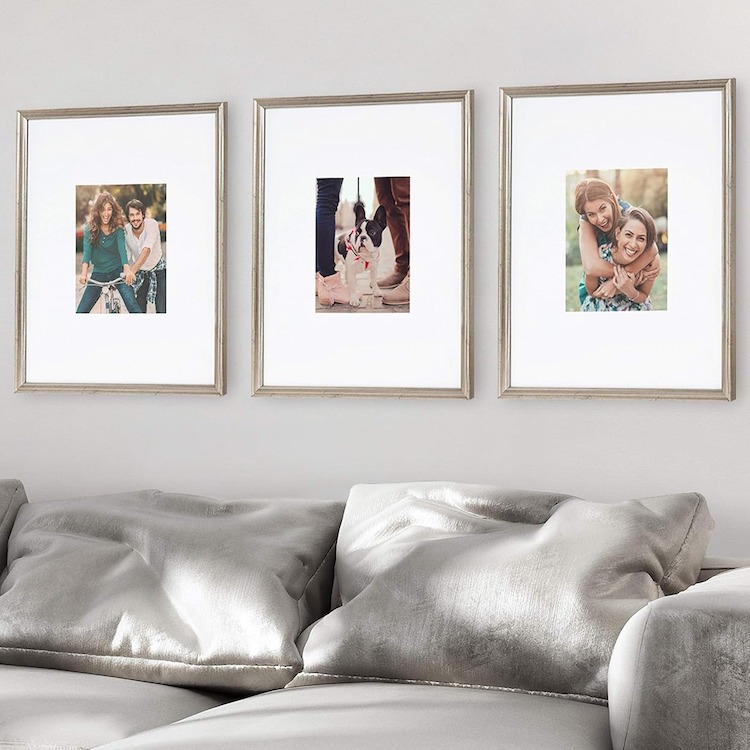 carrie bradshaw apartment decor